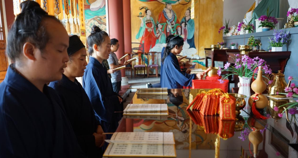 慈利县黄中宫纪念抗战胜利诵经祈福现场